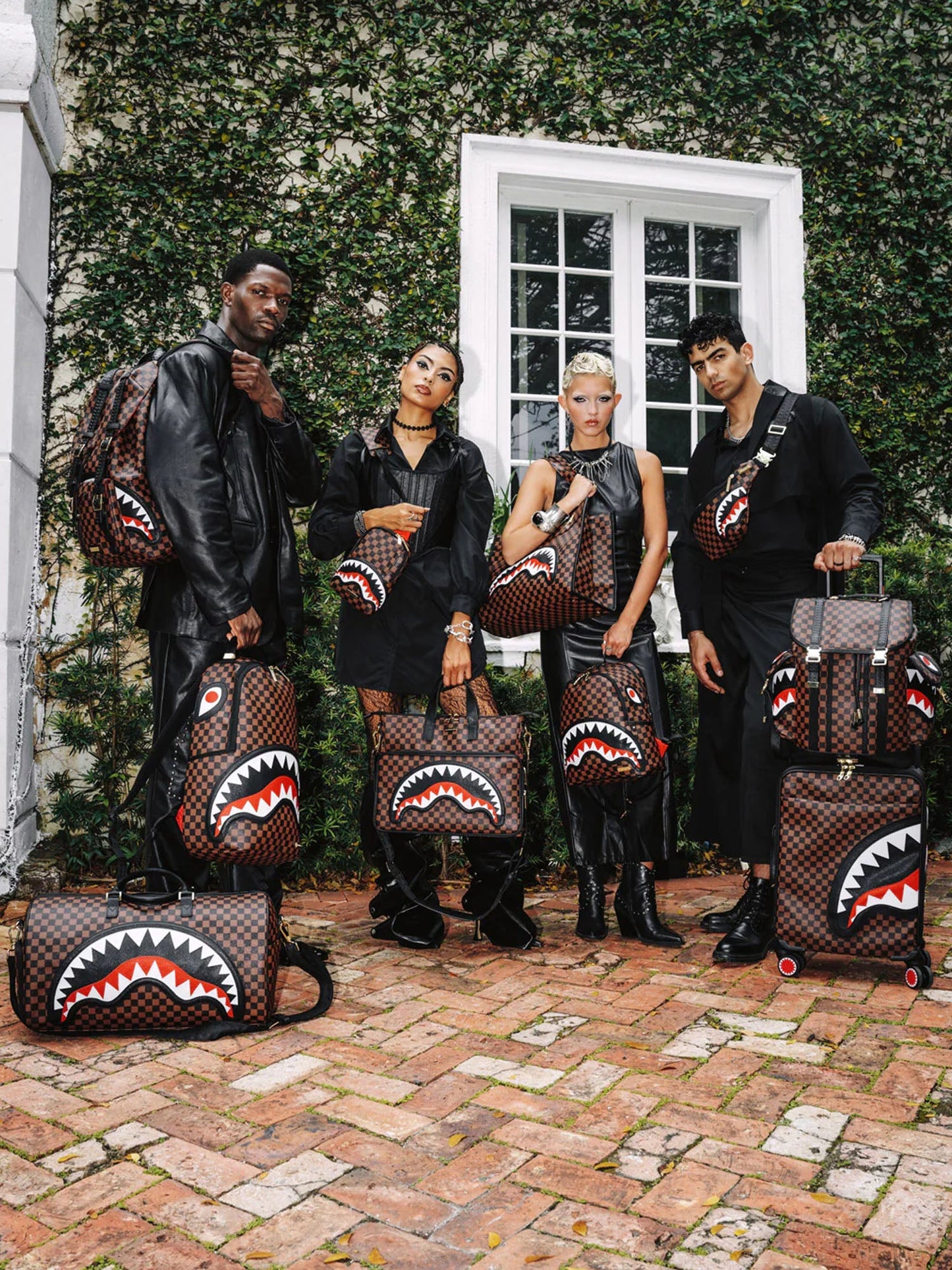 Sprayground Sawtooth Sharks In Paris Marrone