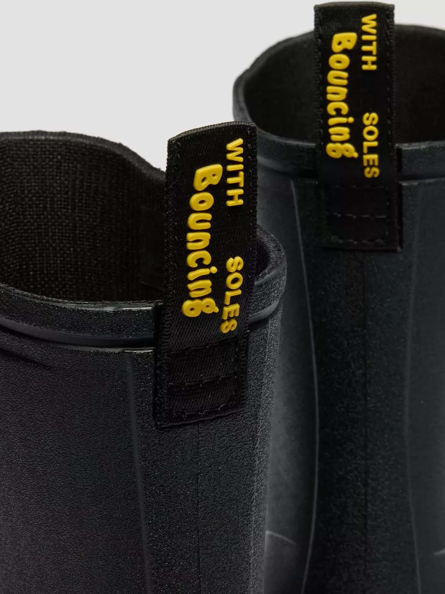 Dr. Martens Stivali 1460 Rain Nero