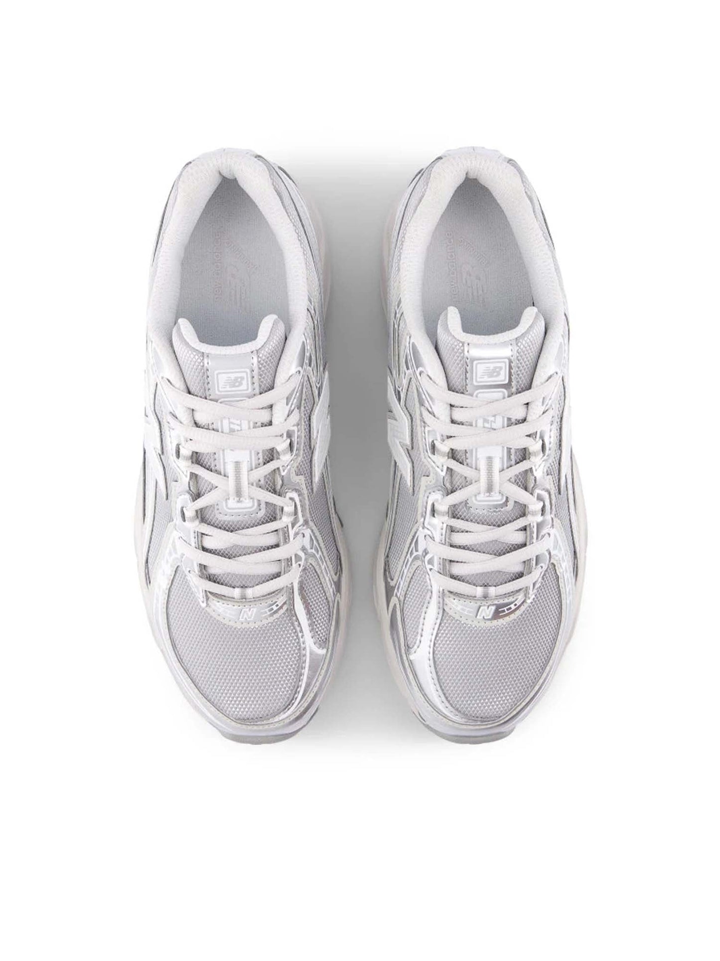 New Balance Scarpe 740 Argento